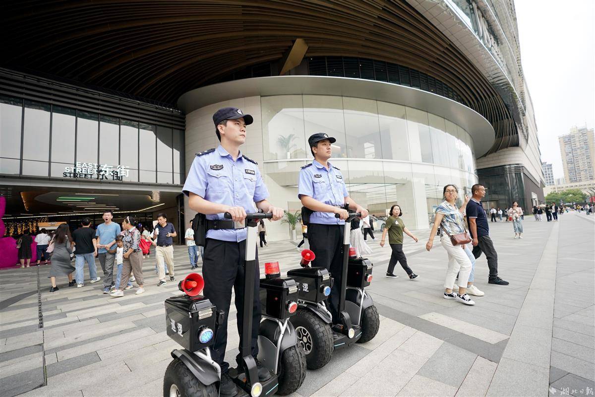 一毛钱底分扎金花